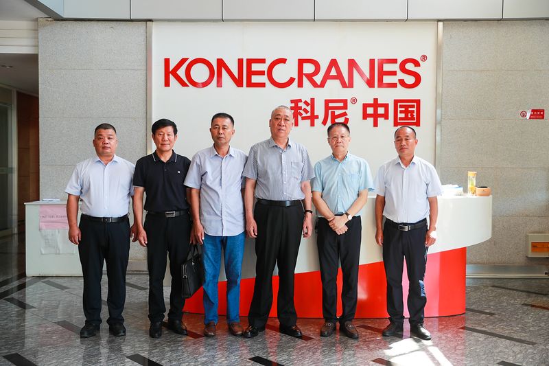 強(qiáng)強(qiáng)聯(lián)合！河南礦山黨委書記崔培軍與玉昆鋼鐵等進(jìn)行洽談